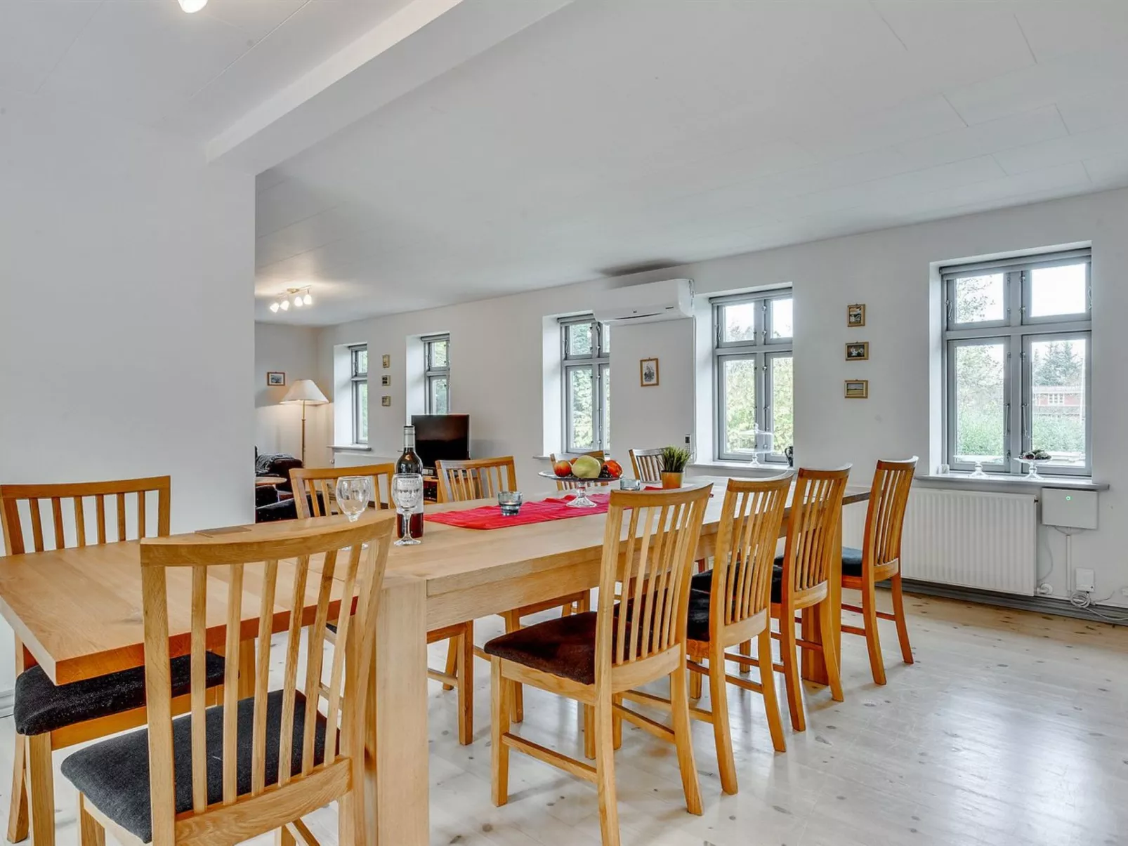 "Sophia" - 8km from the sea-Inside