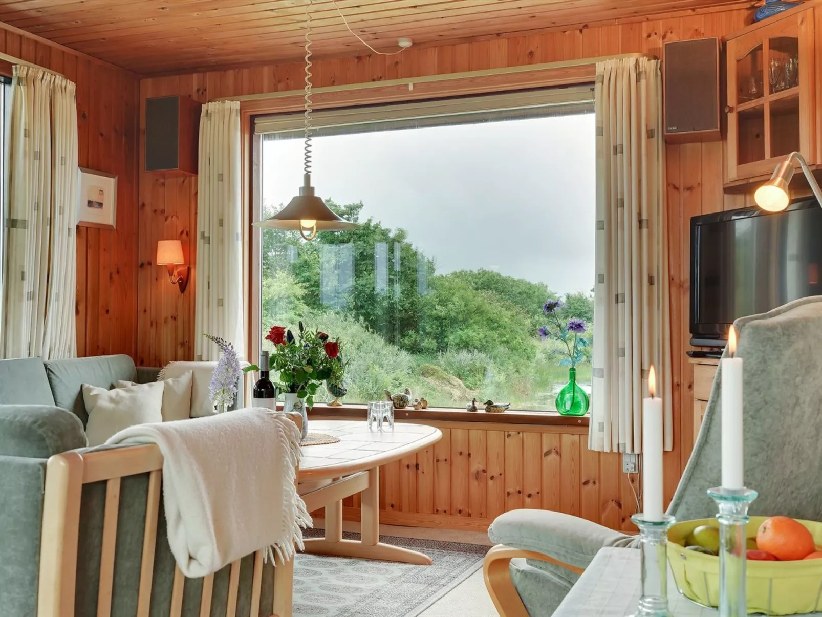 "Frigga" - 400m from the sea-Inside