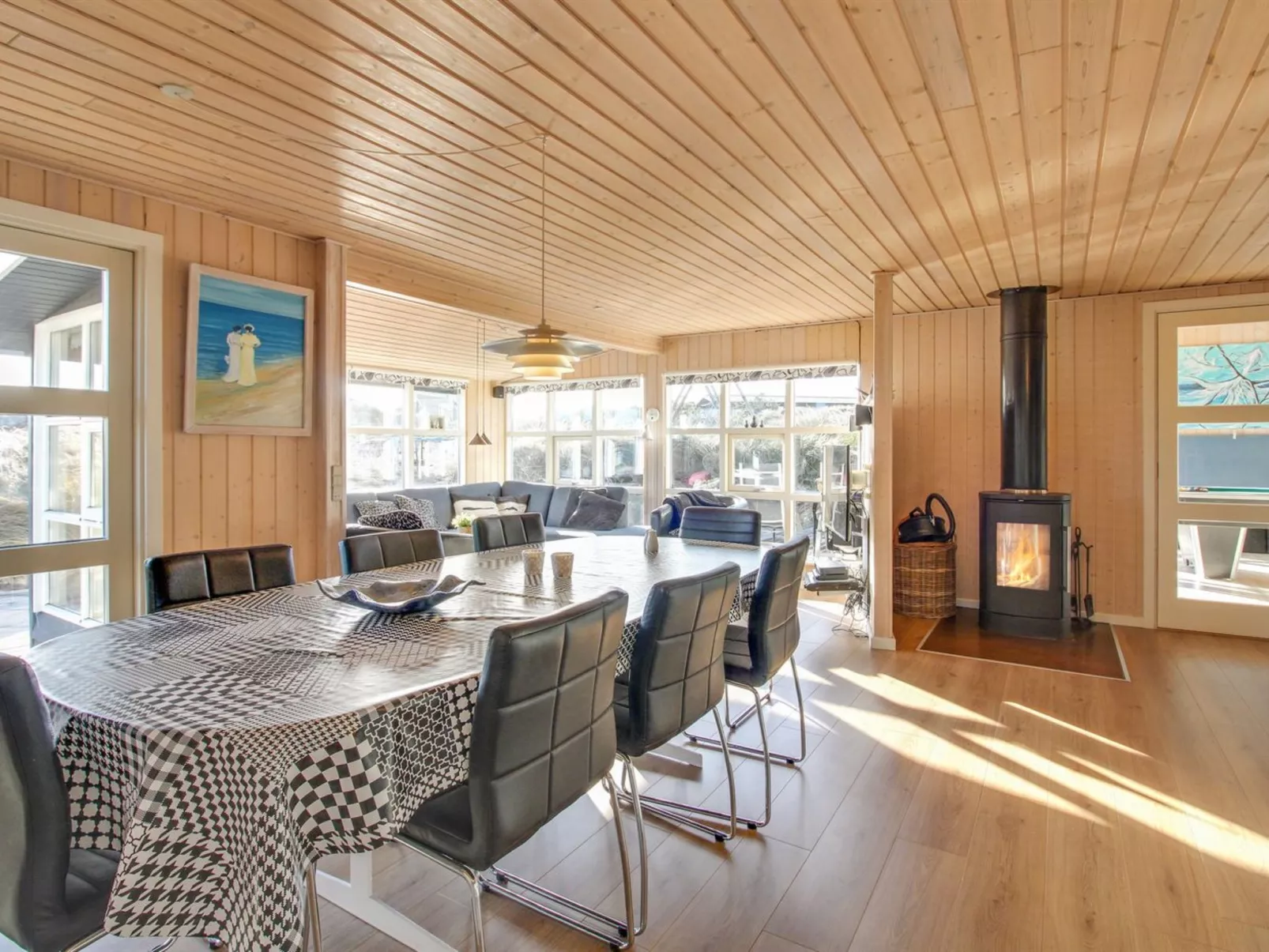 "Ottar" - 400m from the sea-Inside