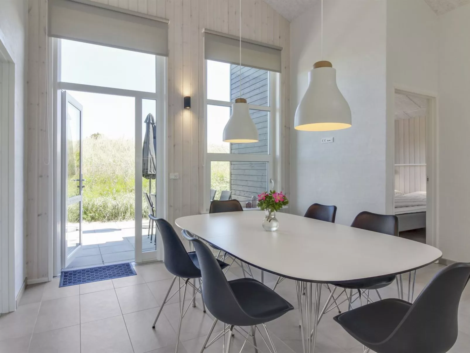 "Grith" - 1km from the sea-Inside