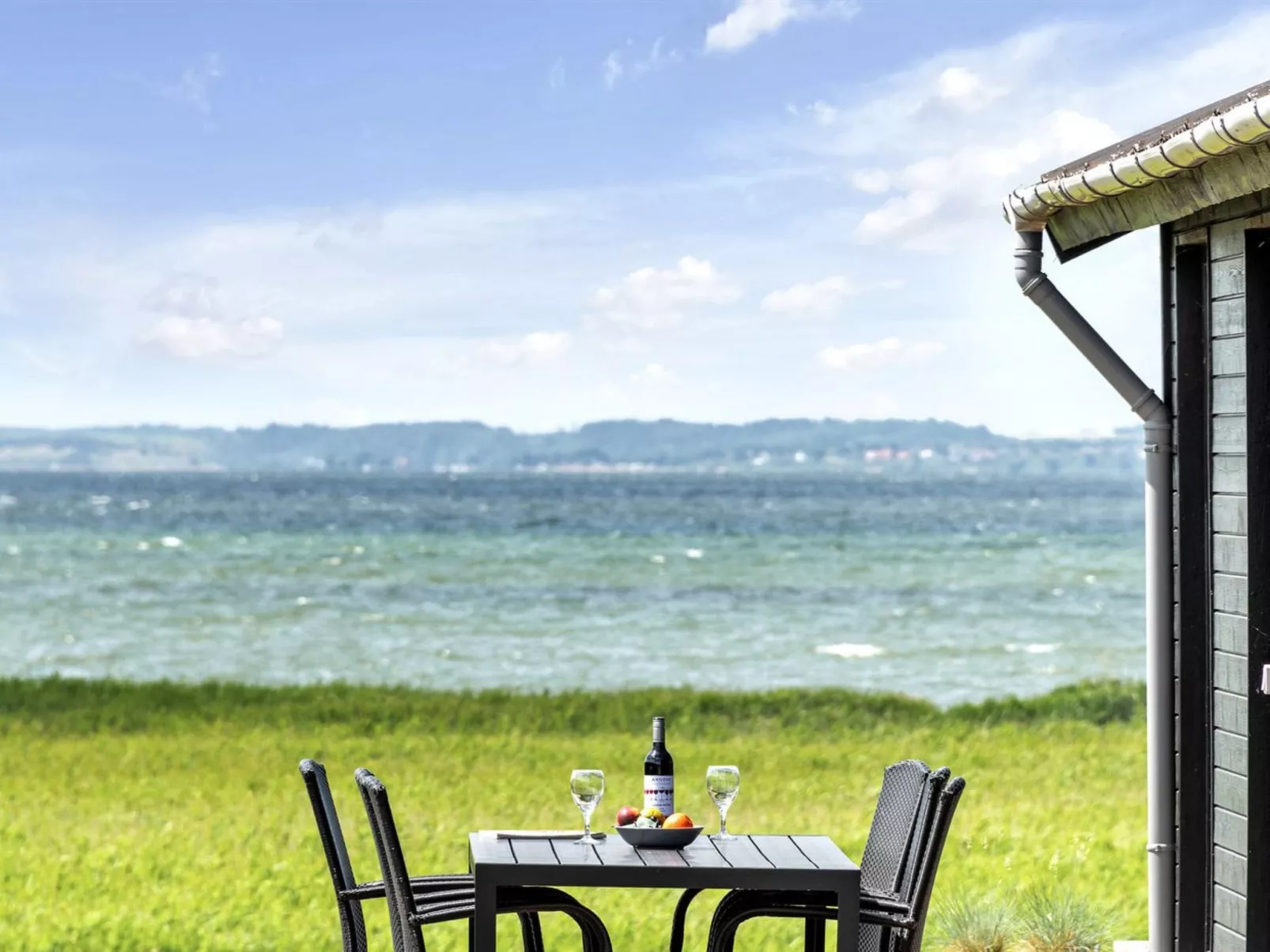 "Aslag" - 150m to the fjord-Draußen