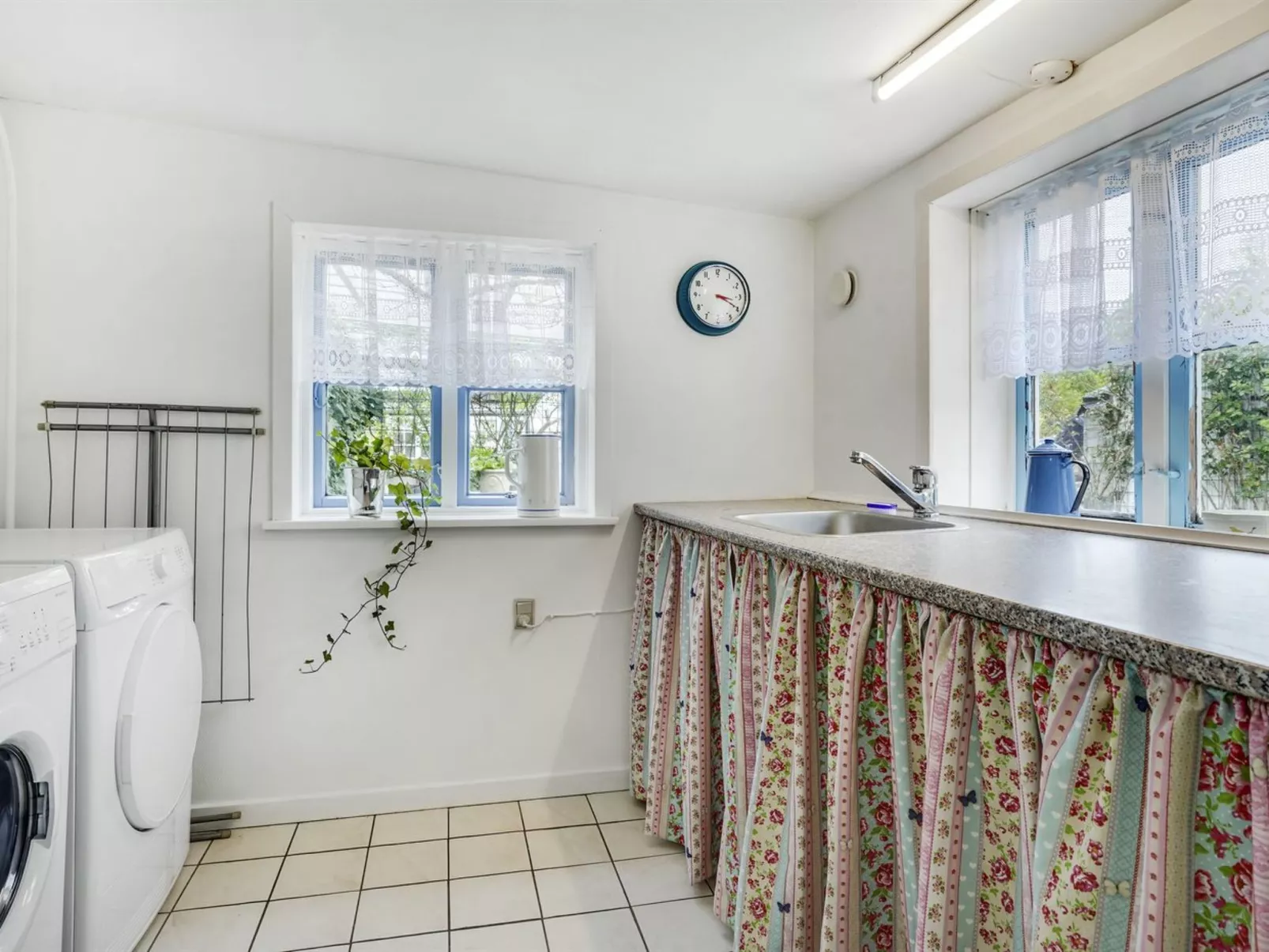 "Ajna" - 9.8km from the sea-Inside