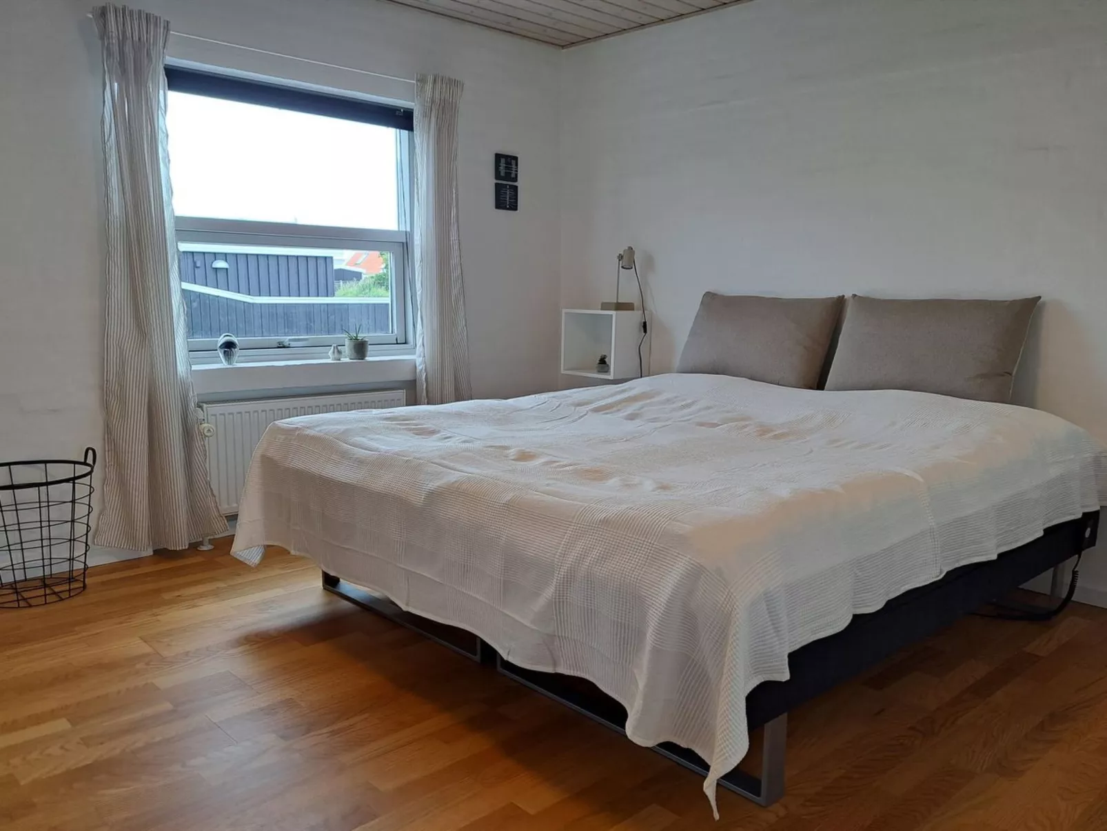 "Falk" - 900m from the sea-Inside