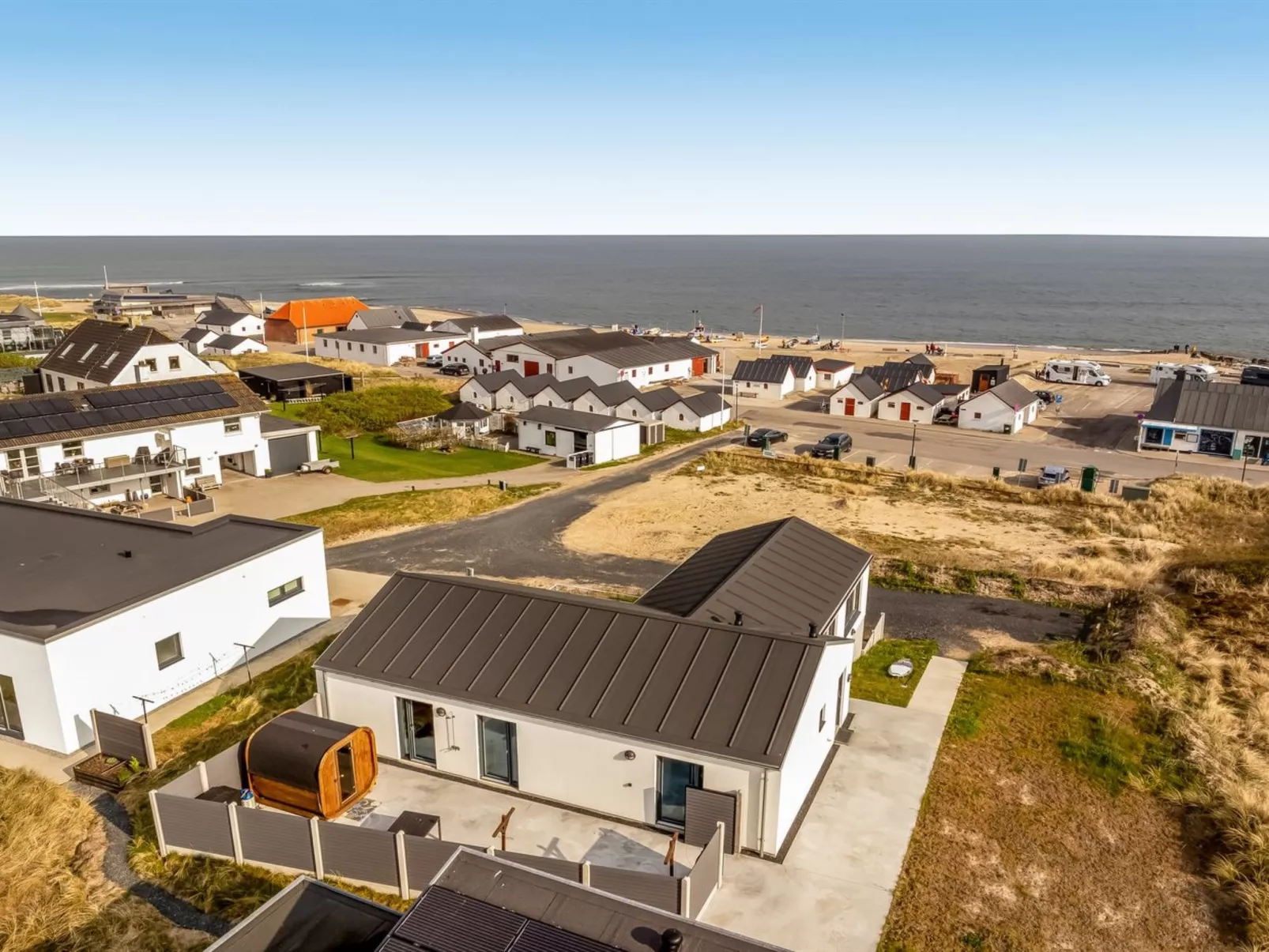 "Unge" - 75m from the sea-Draußen