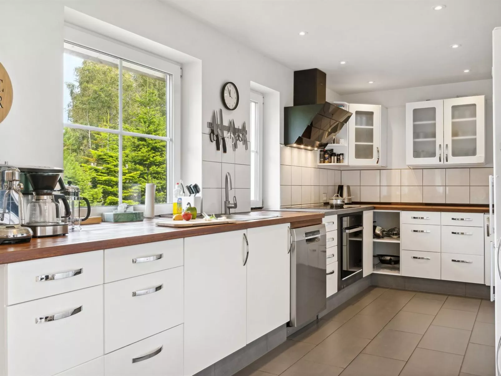 "Ronia" - 900m from the sea-Drinnen