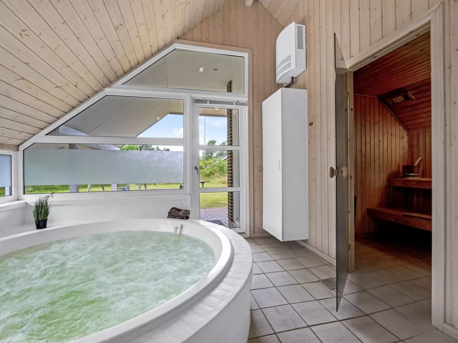 "Annlis" - 4km from the sea-Dedans