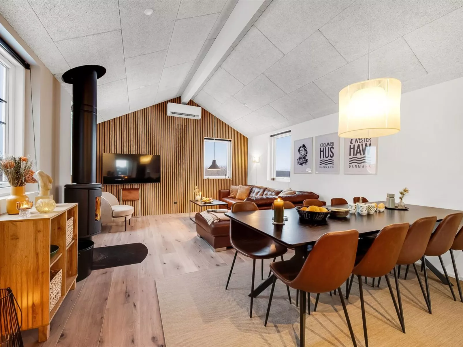 "Ivar" - 300m from the sea-Inside