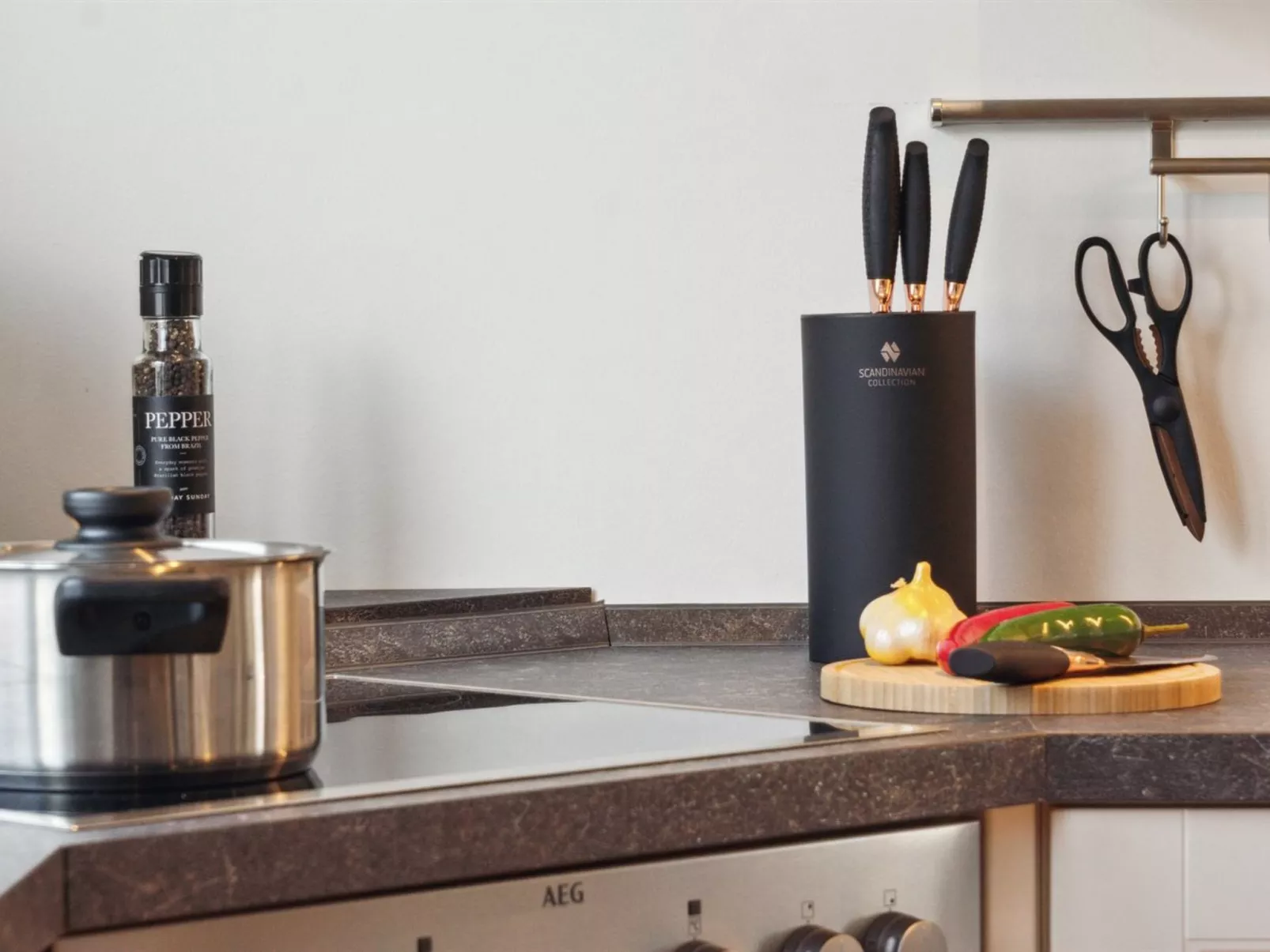 "Scalli" - 1.5km to the fjord-Inside