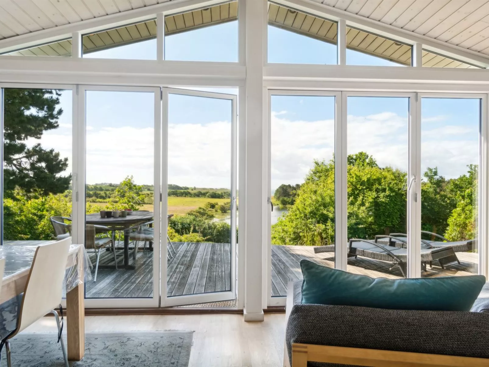 "Stygg" - 400m from the sea-Outside