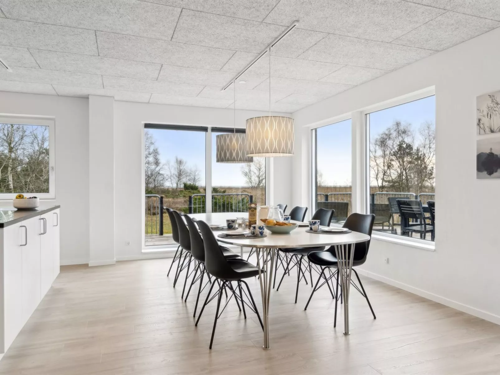 "Thorbiorn" -  from the sea-Drinnen