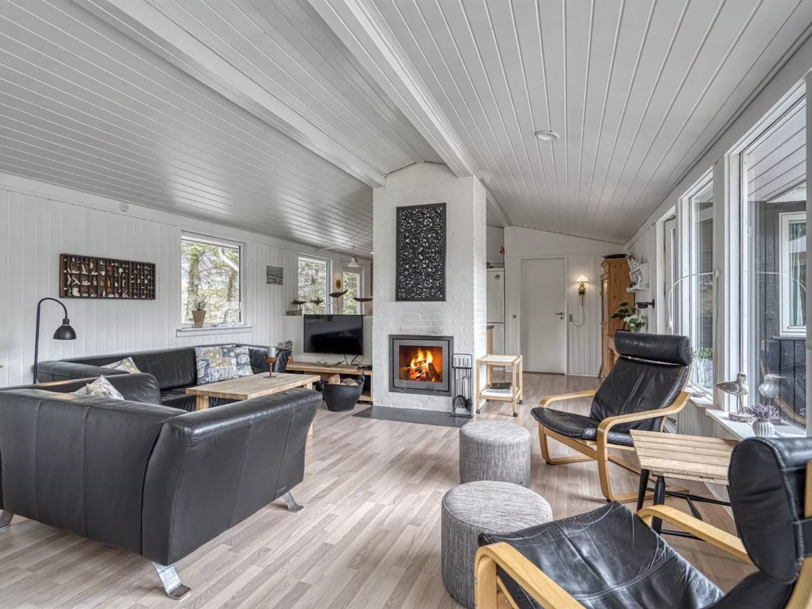 "Taneli" - 2.2km from the sea-Inside