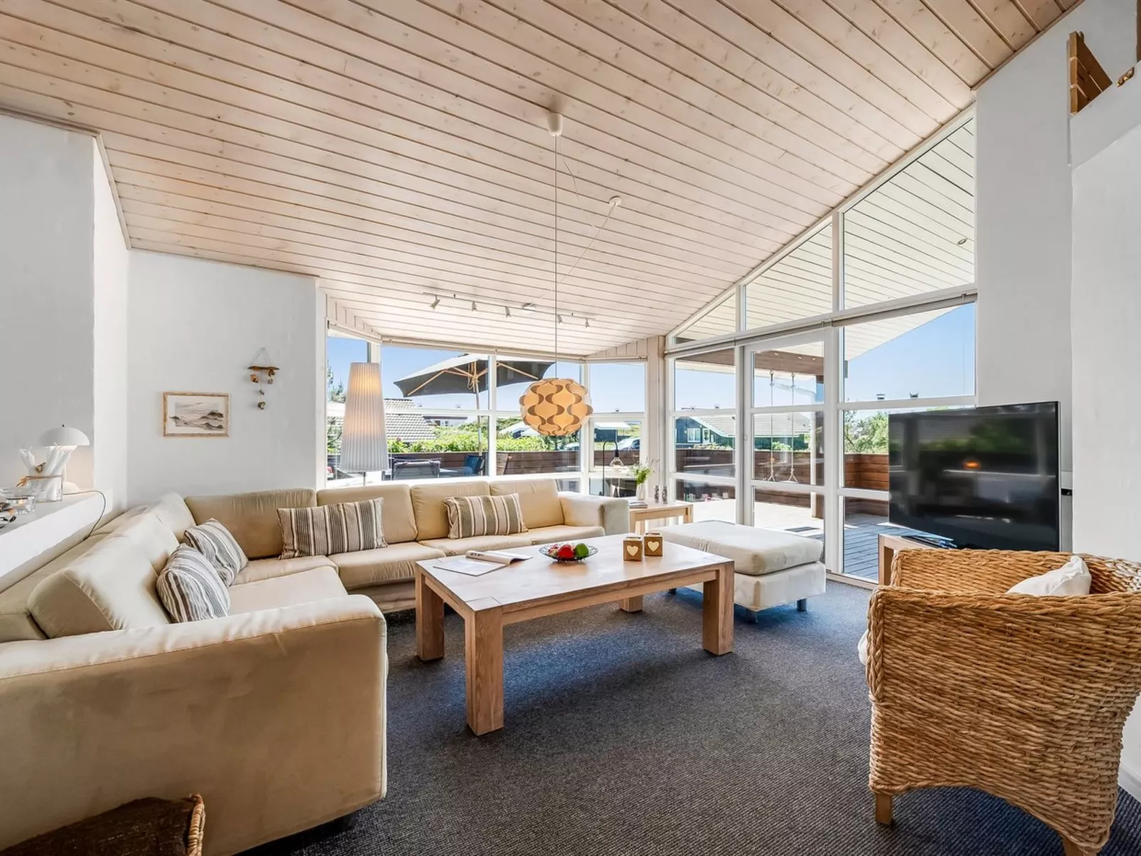 "Aurore" - 700m from the sea-Drinnen