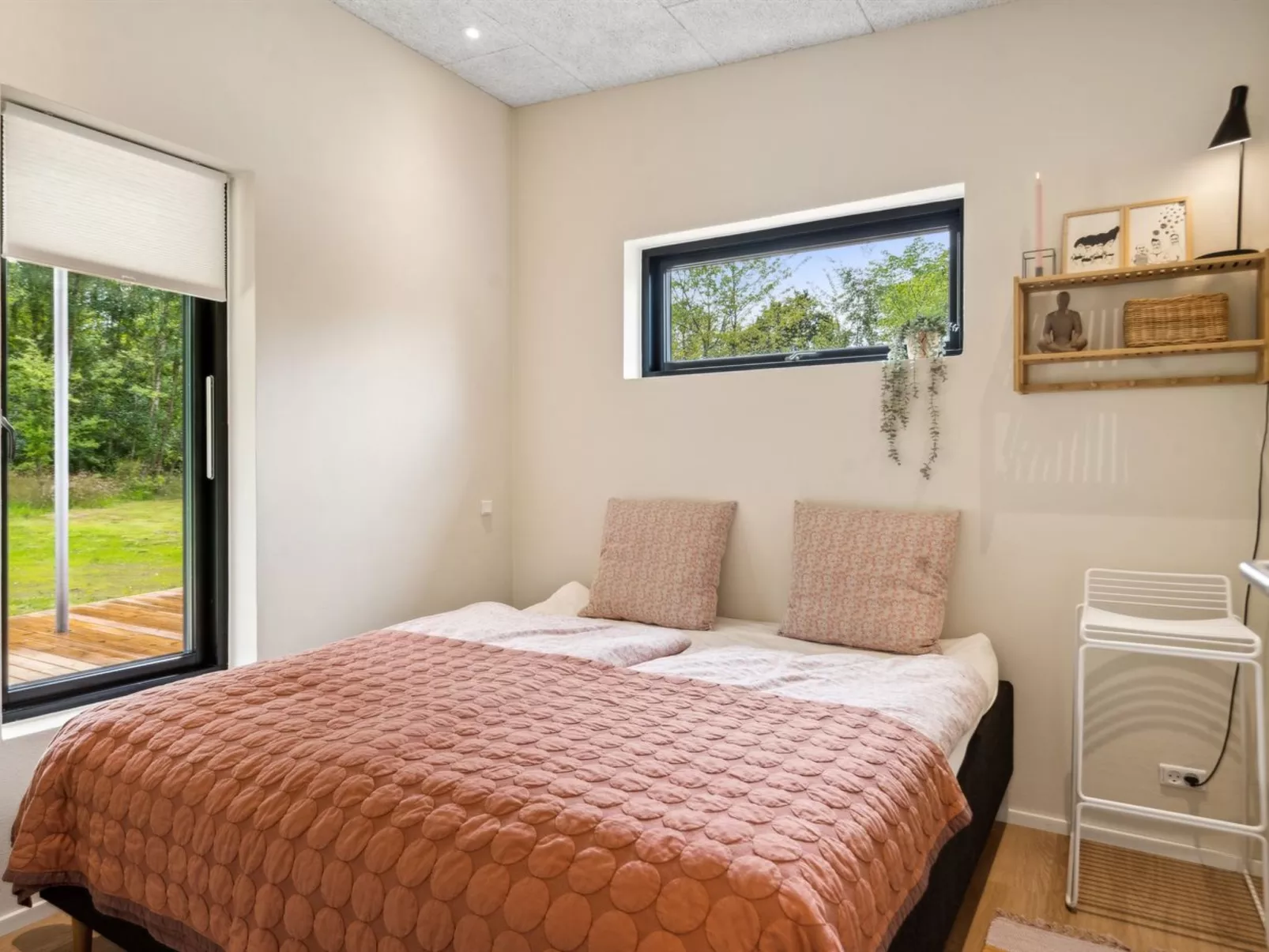 "Karlene" - 300m from the sea-Inside