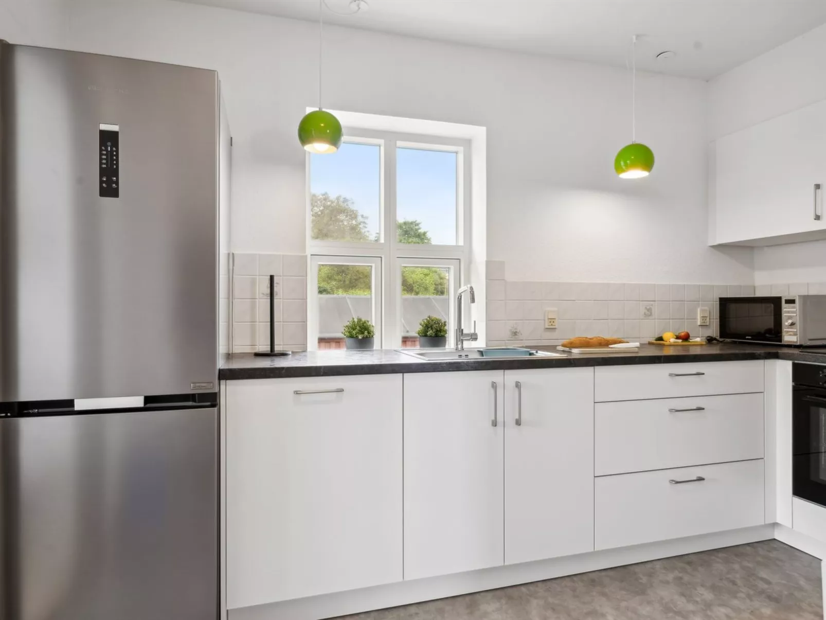 "Sira" - 25m from the sea-Inside