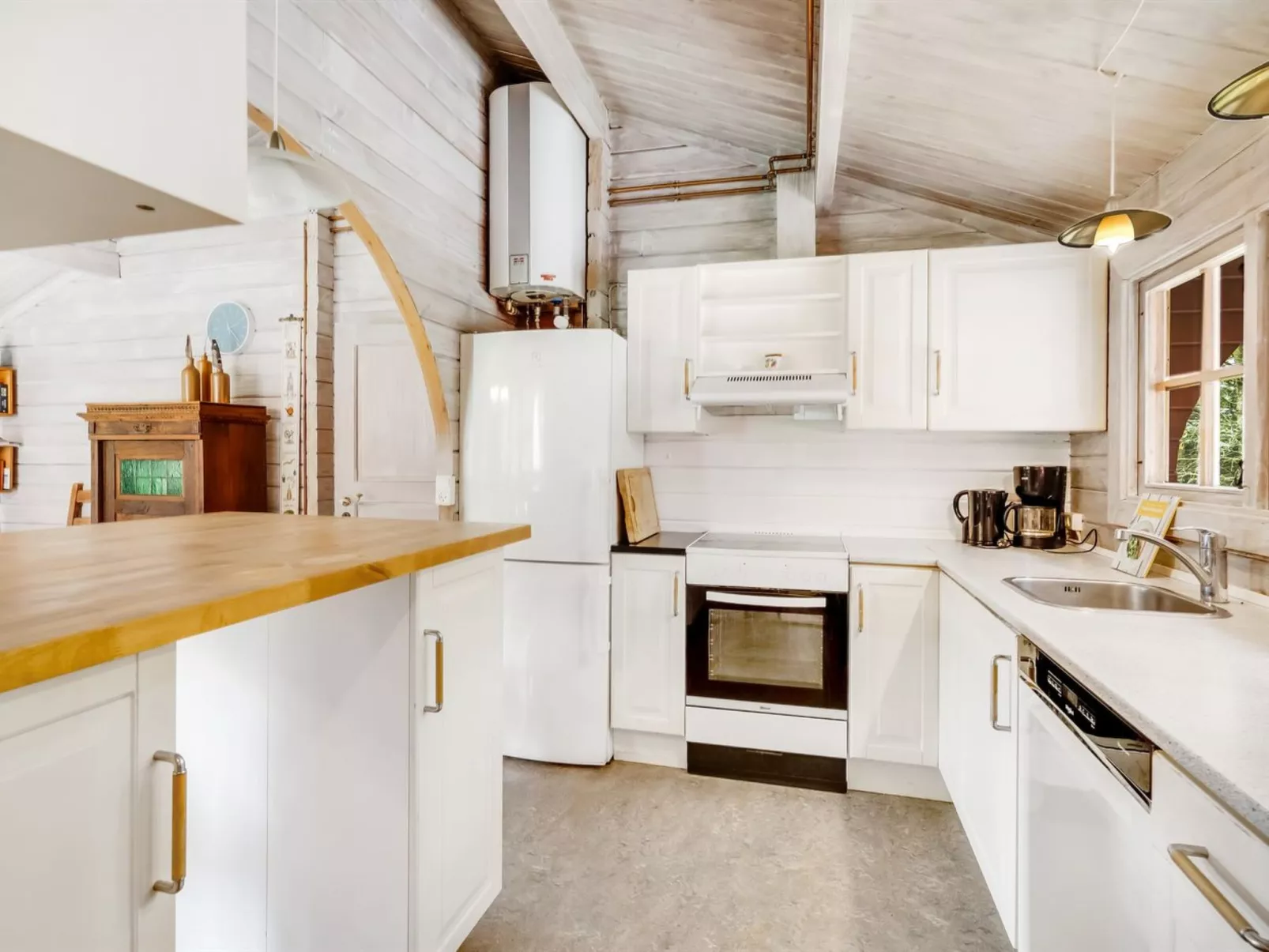 "Aisling" - 700m from the sea-Dedans