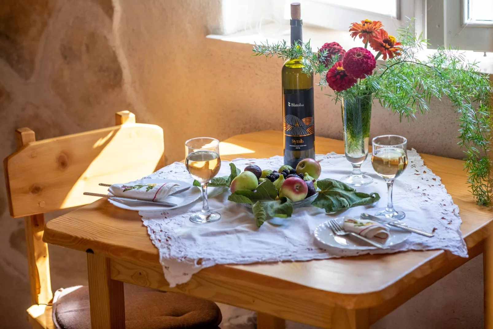 Stone House Harmony -Studio Apartment with Patio and Garden View ( 2 )-Innenbereich