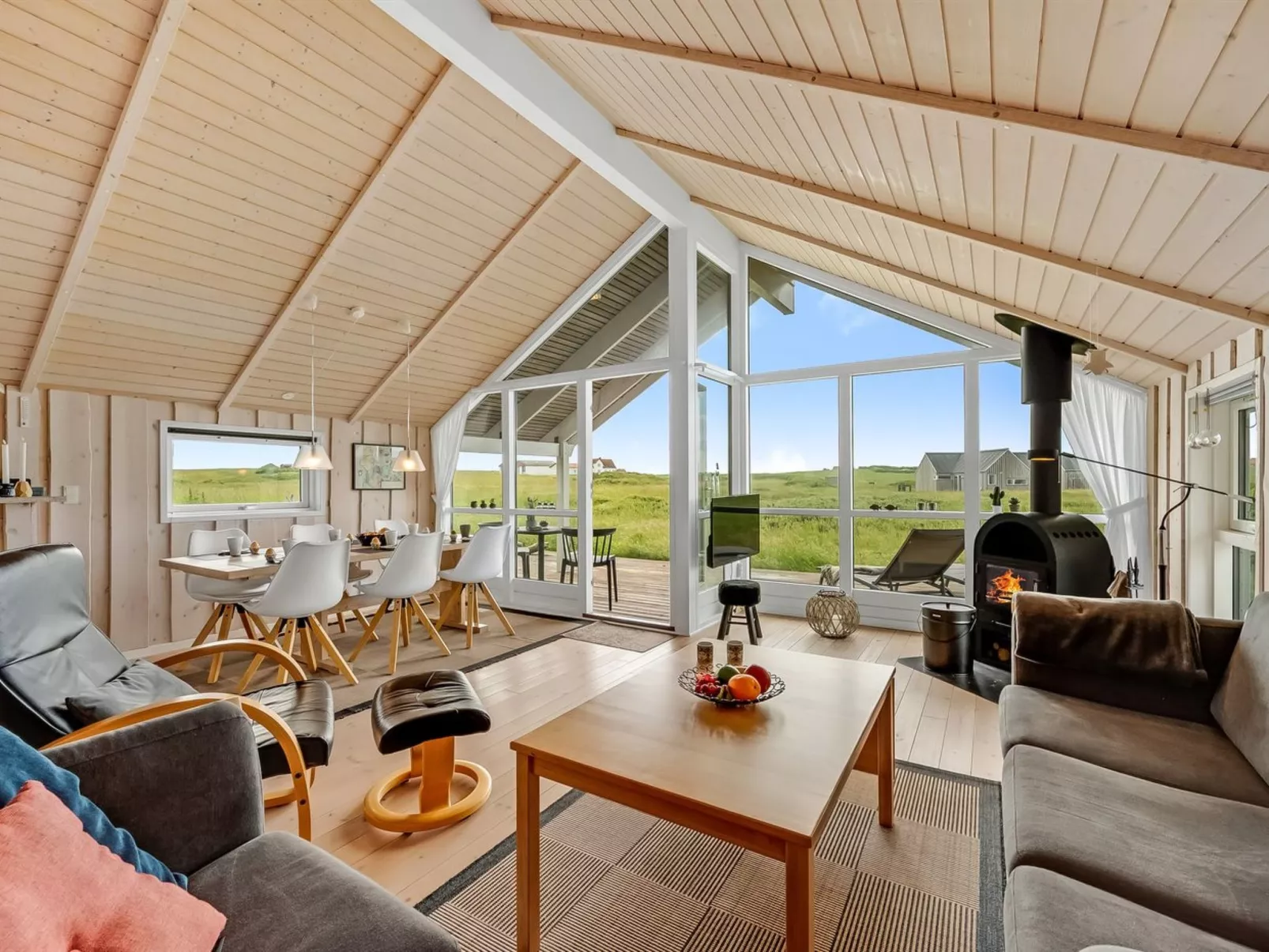 "Märta" - 250m from the sea-Inside