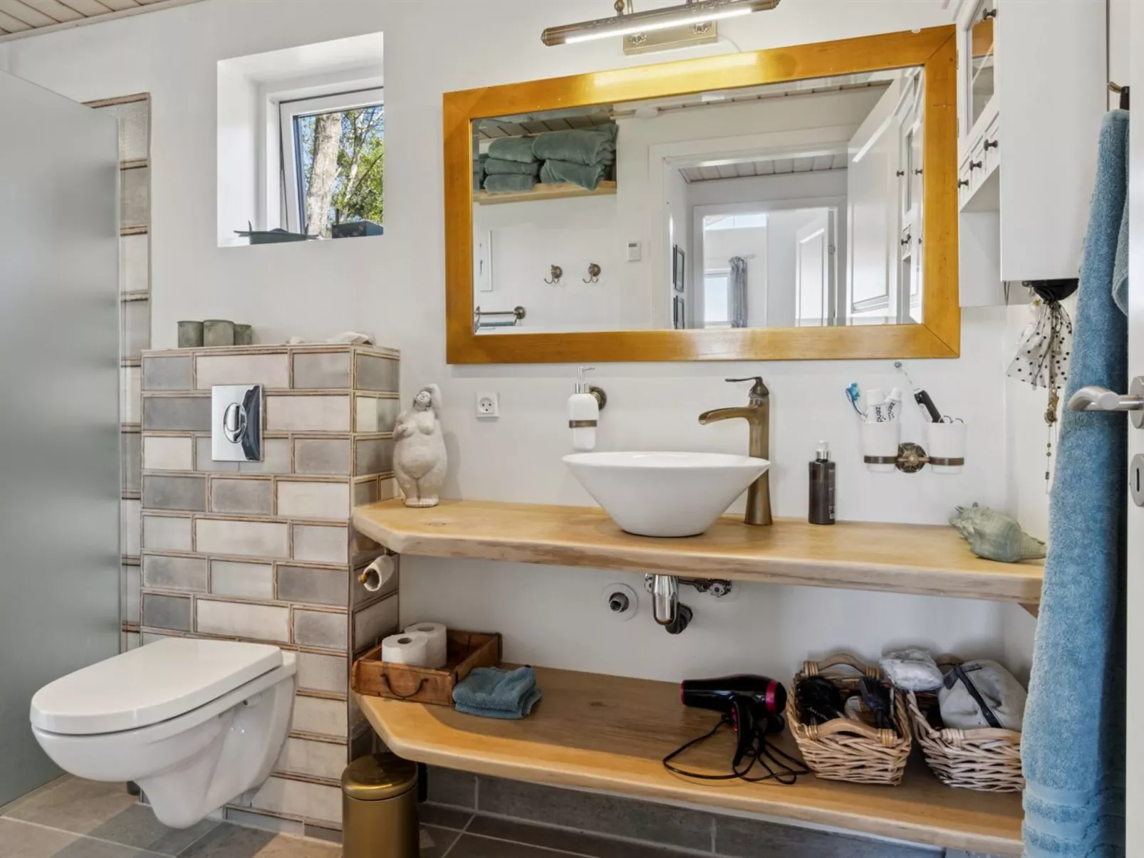 "Hening" - 50m from the sea-Drinnen