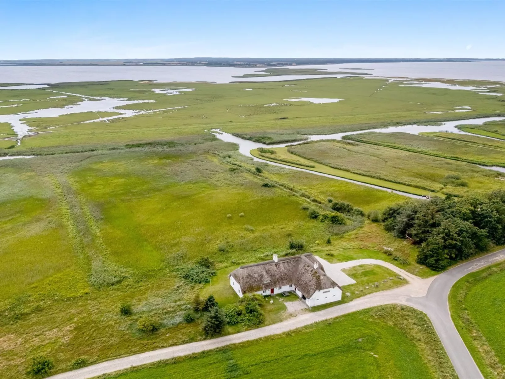 "Darleen" - 850m to the fjord-Draußen