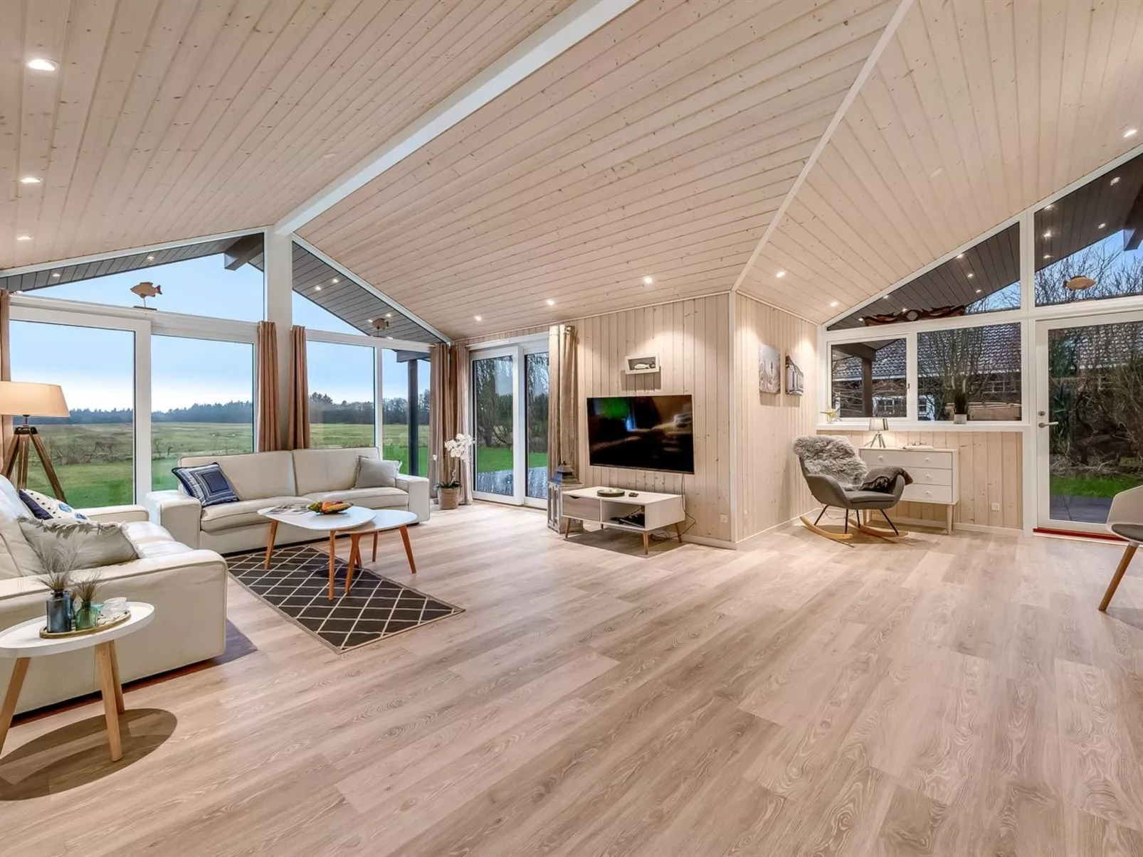 "Corina" - 850m to the fjord-Dedans