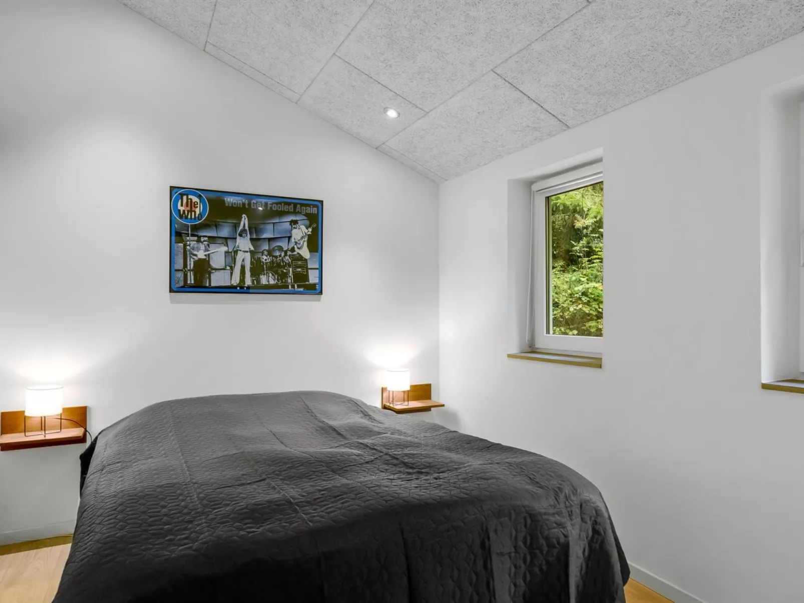 "Vicente" - 14km to the fjord-Inside