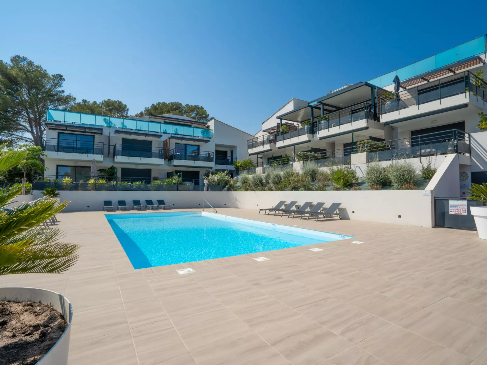 Le Diamanti-Outside