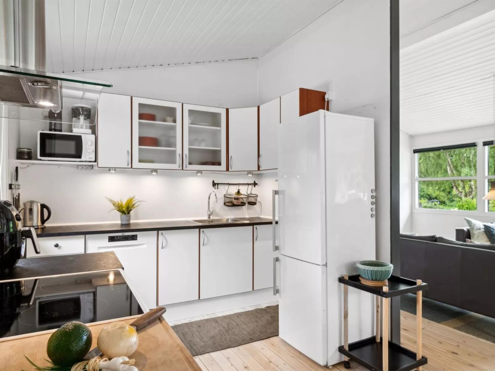 "Franke" - 2.1km to the fjord-Drinnen