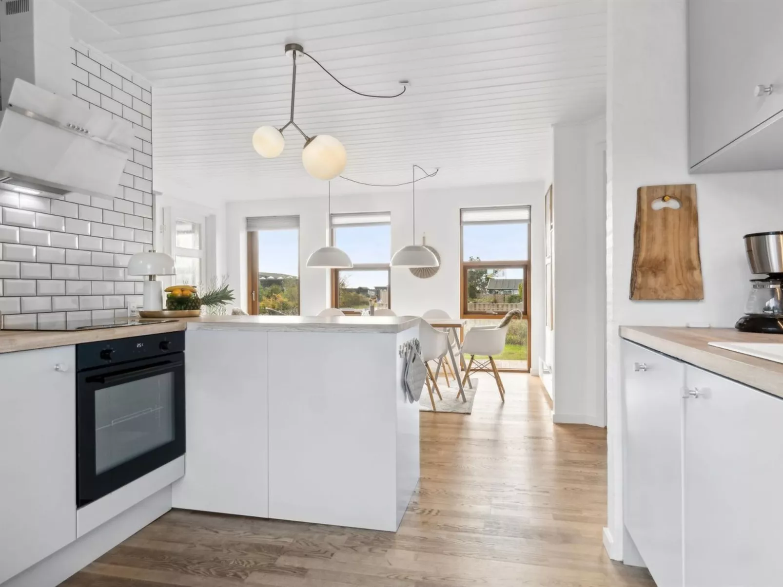 "Elmeri" - 200m from the sea-Drinnen