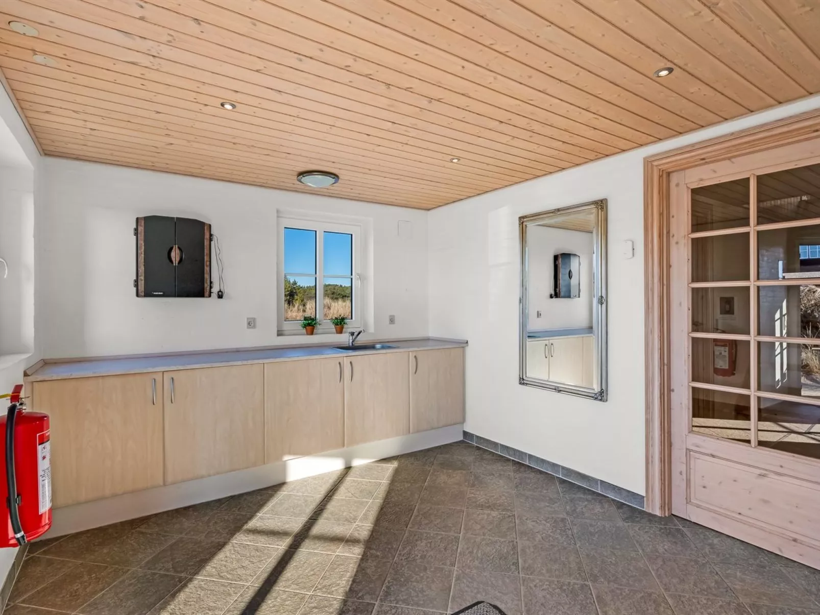 "Gytha" - 75m from the sea-Drinnen