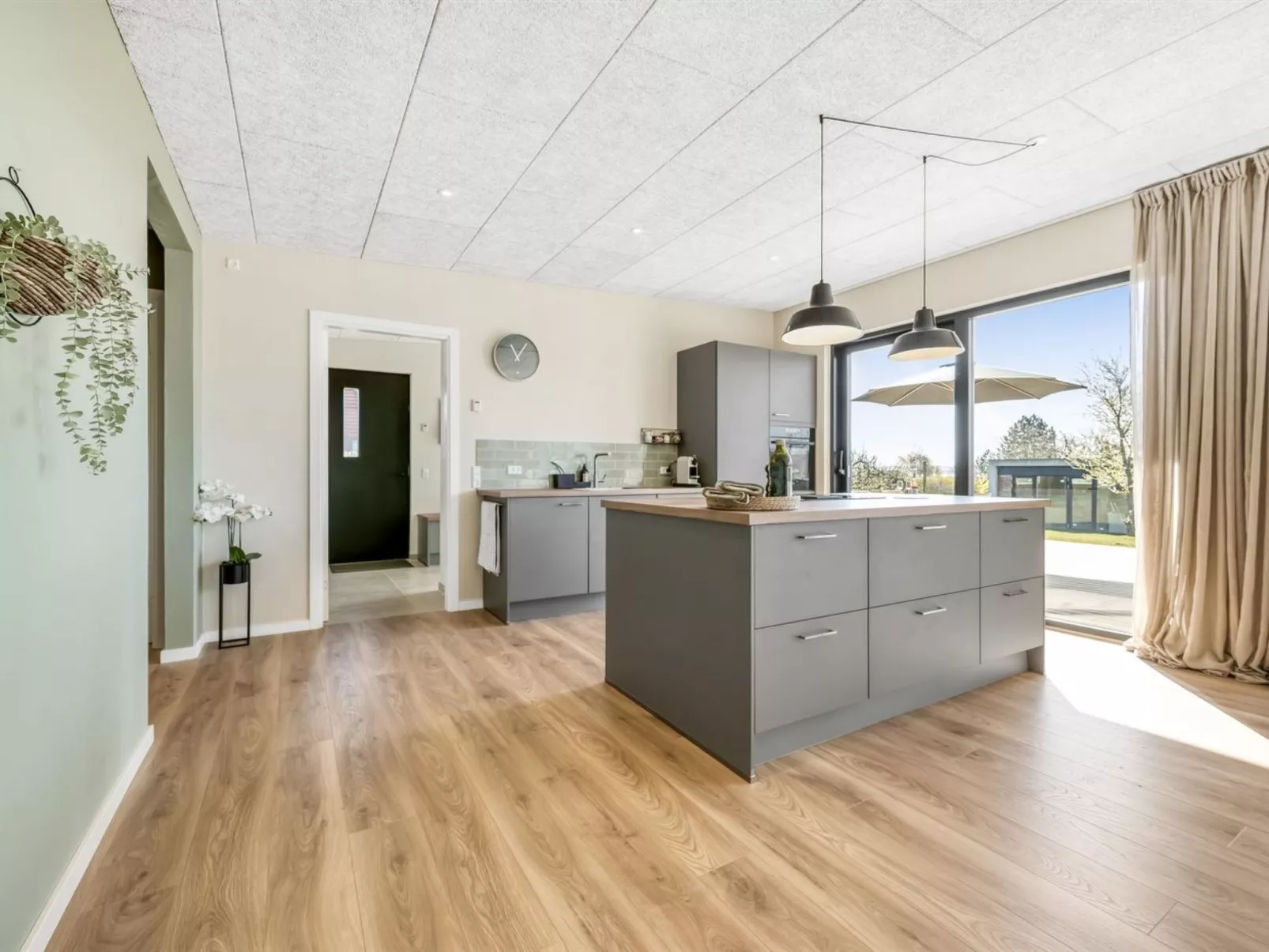 "Edvia" - 200m to the fjord-Dedans