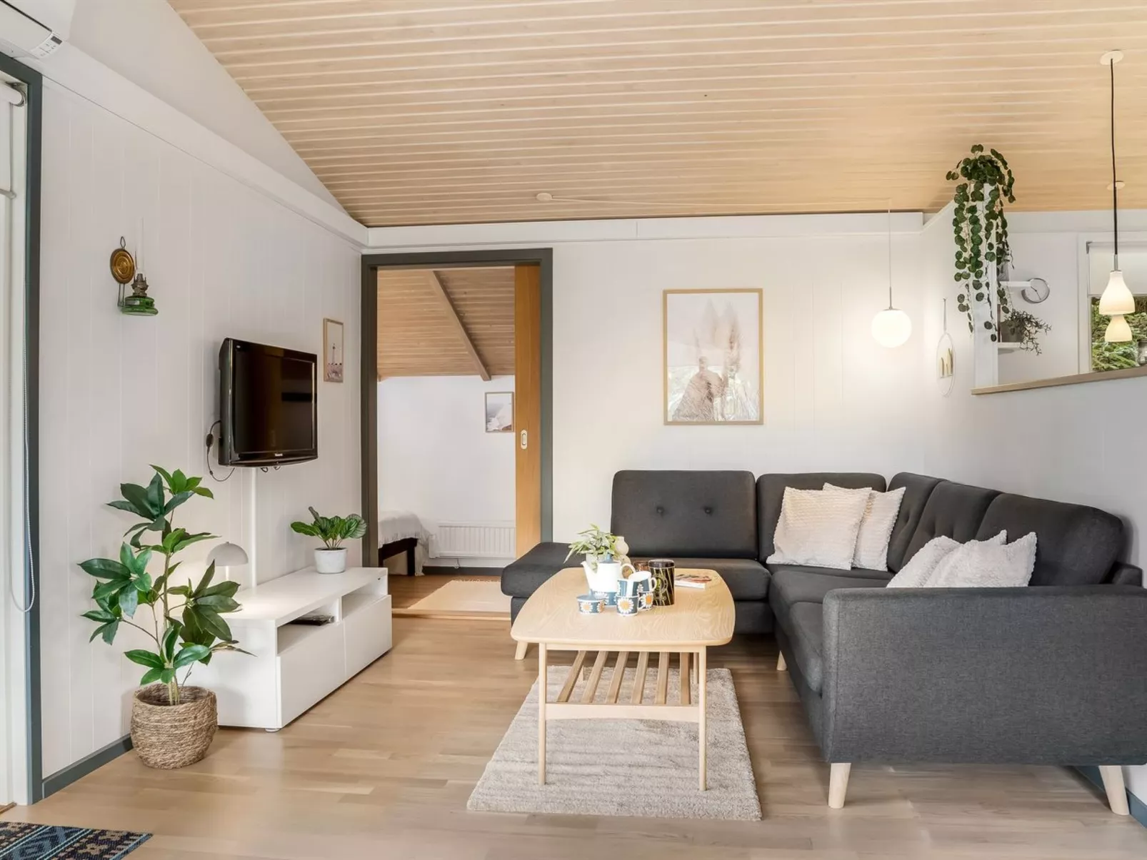 "Elba" - 2.5km from the sea-Inside