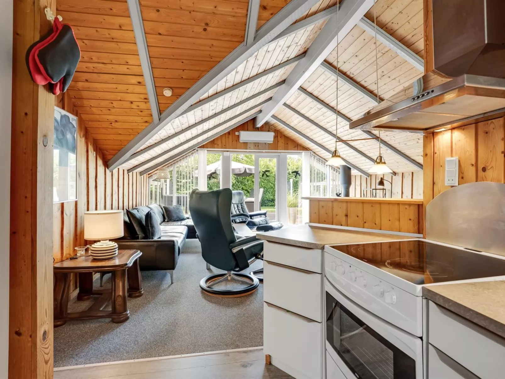 "Rusalina" - 400m from the sea-Inside