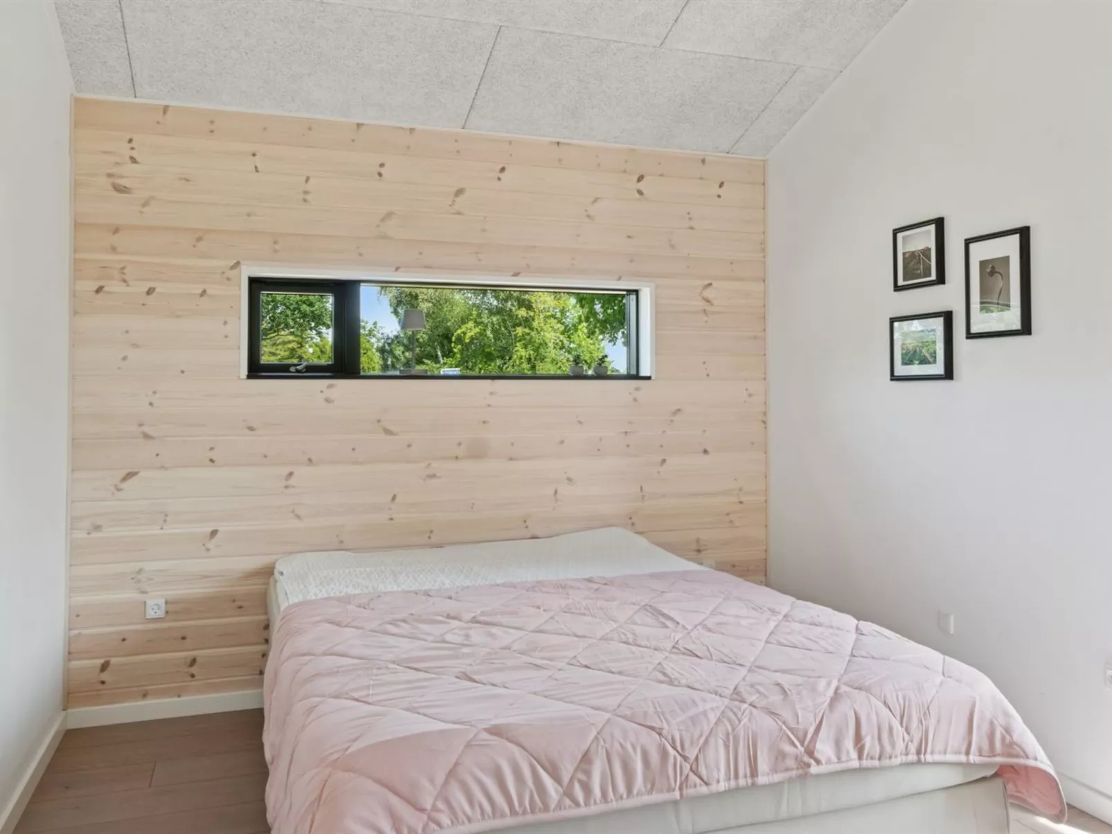 "Herulf" - 450m from the sea-Inside