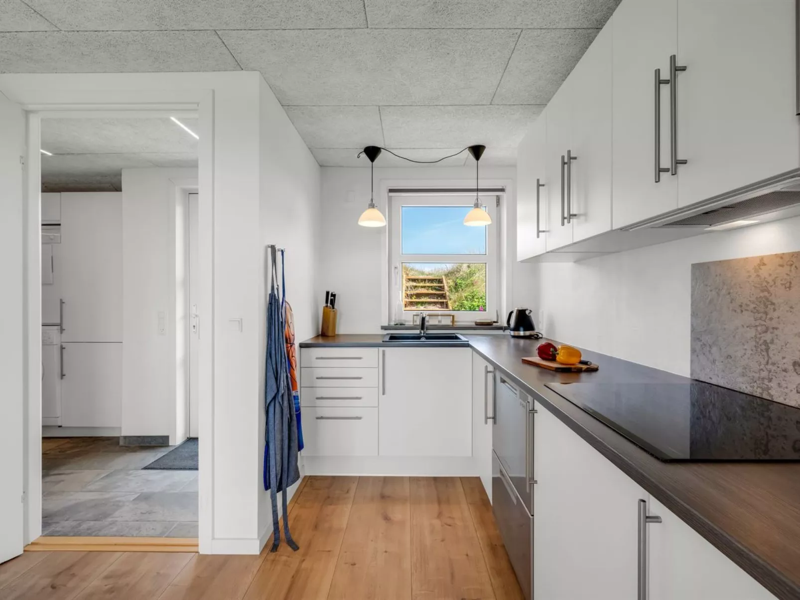 "Ema" - 500m from the sea-Drinnen