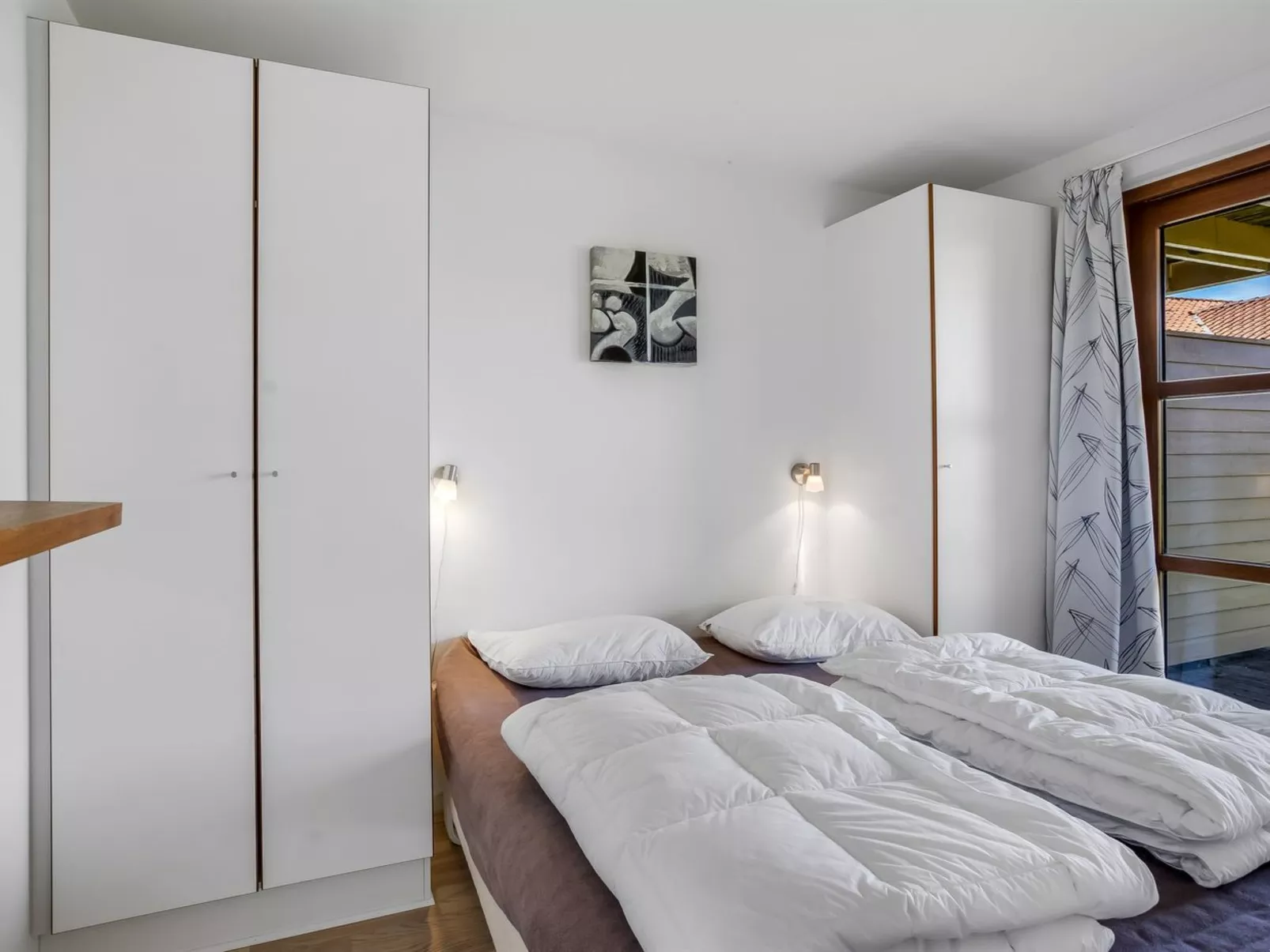 "Rouwen" - 120m from the sea-Drinnen