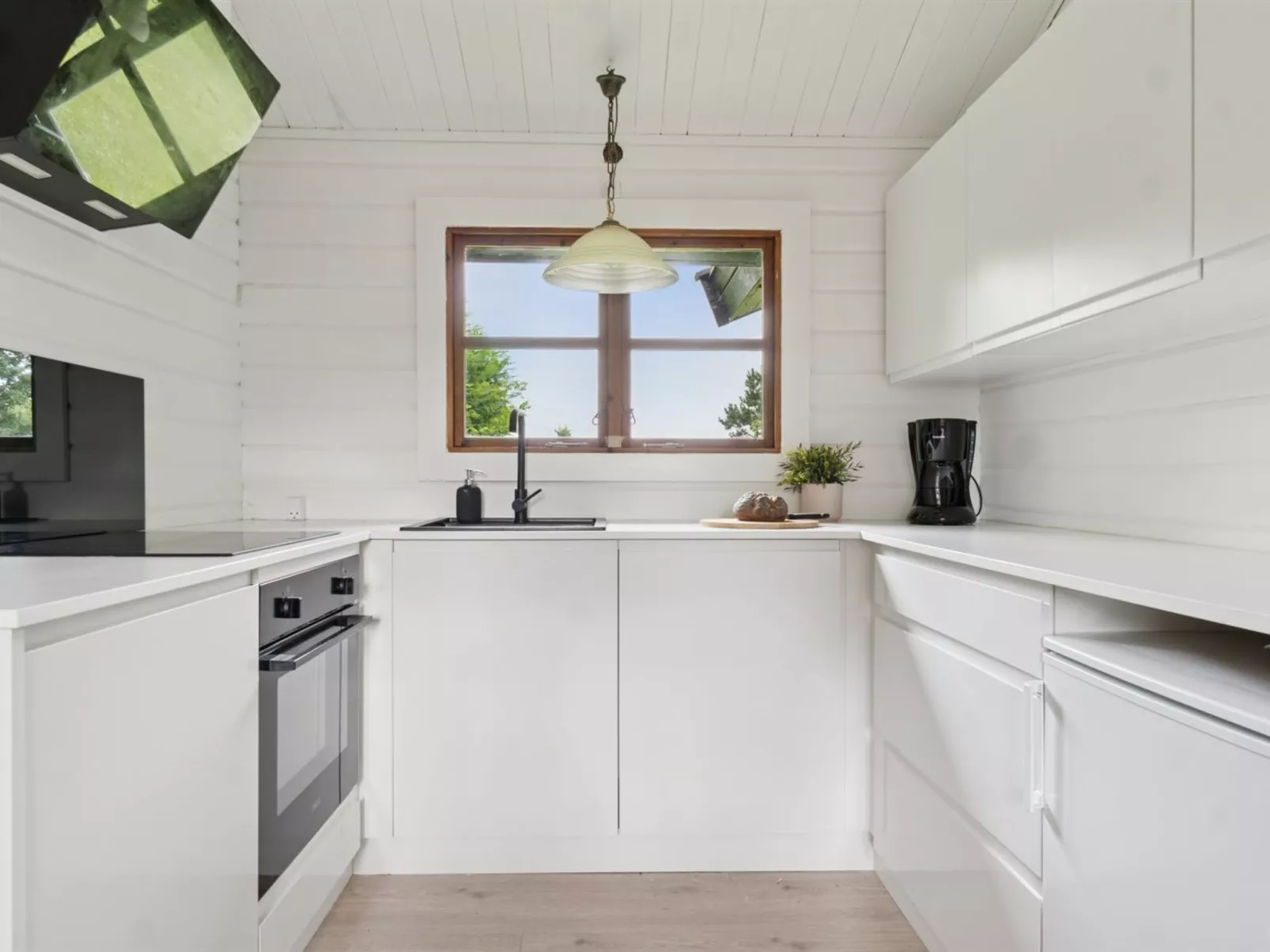 "Kjell" - 25m from the sea-Inside