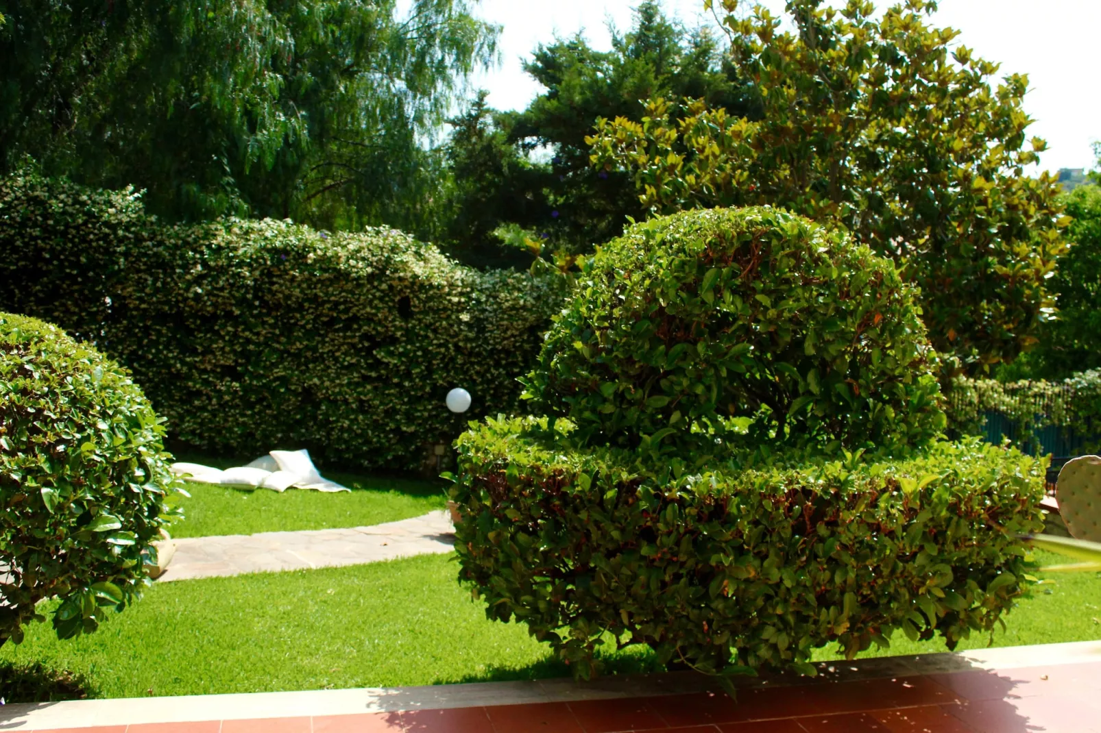 Villa Melograno-Gardens in summer