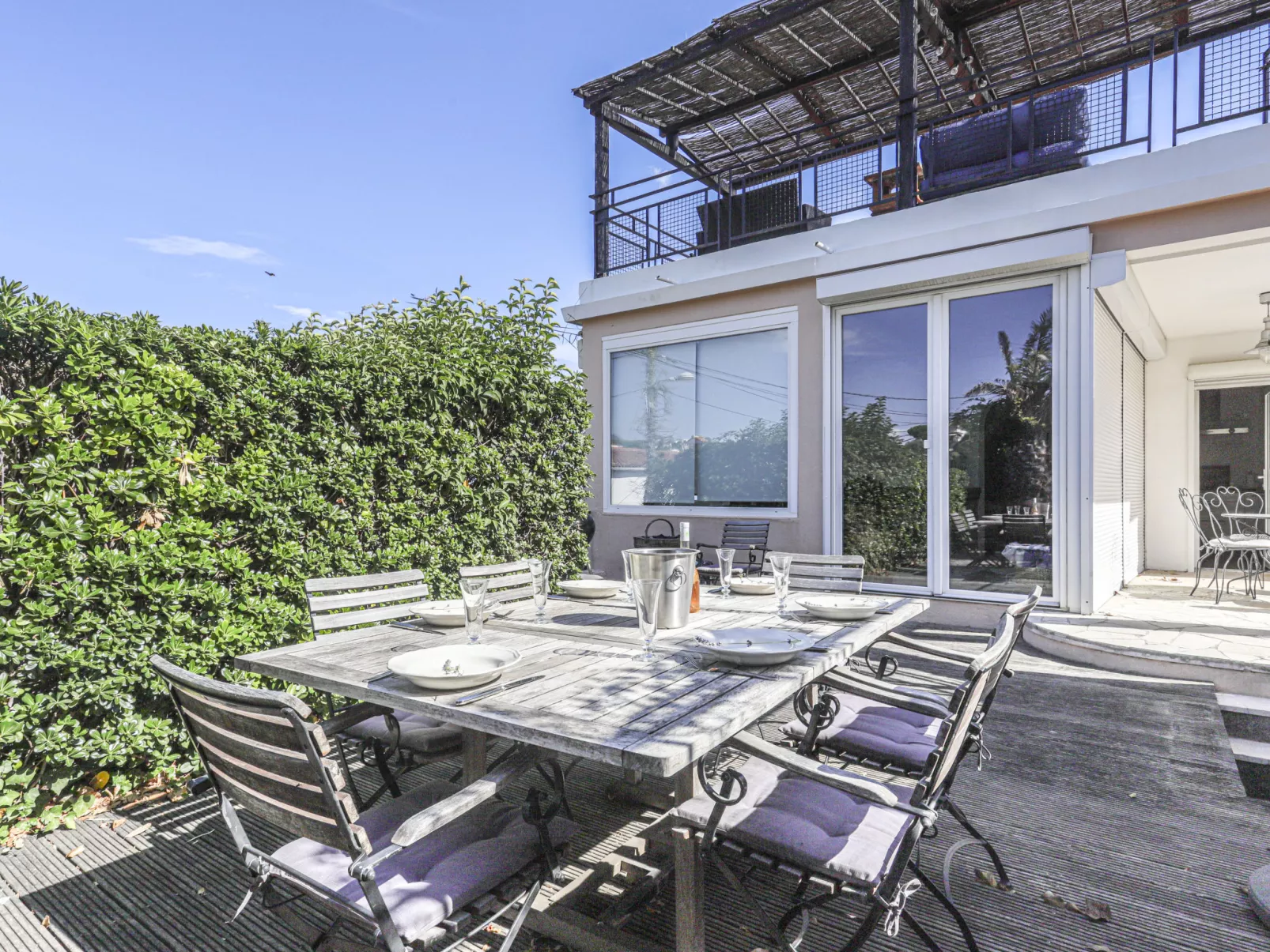 Les Genêts-Draußen