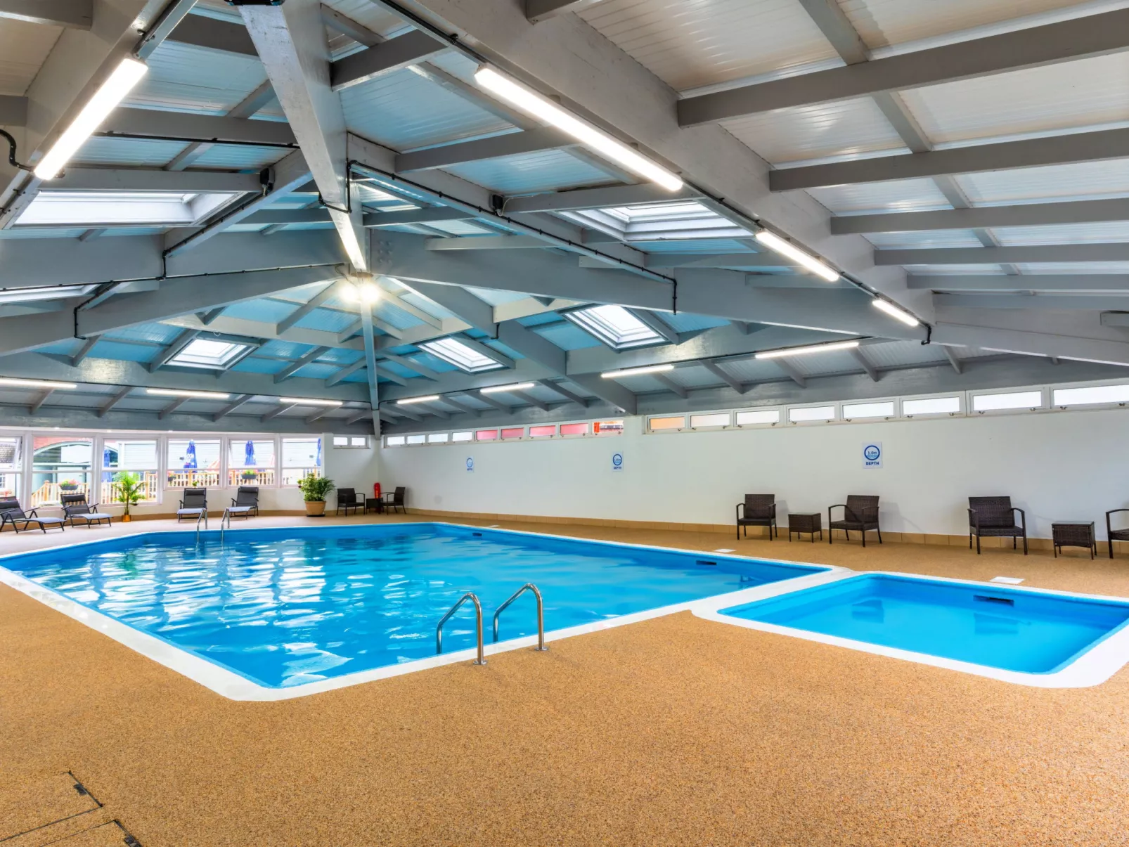 Serendipity Lodge-Inside