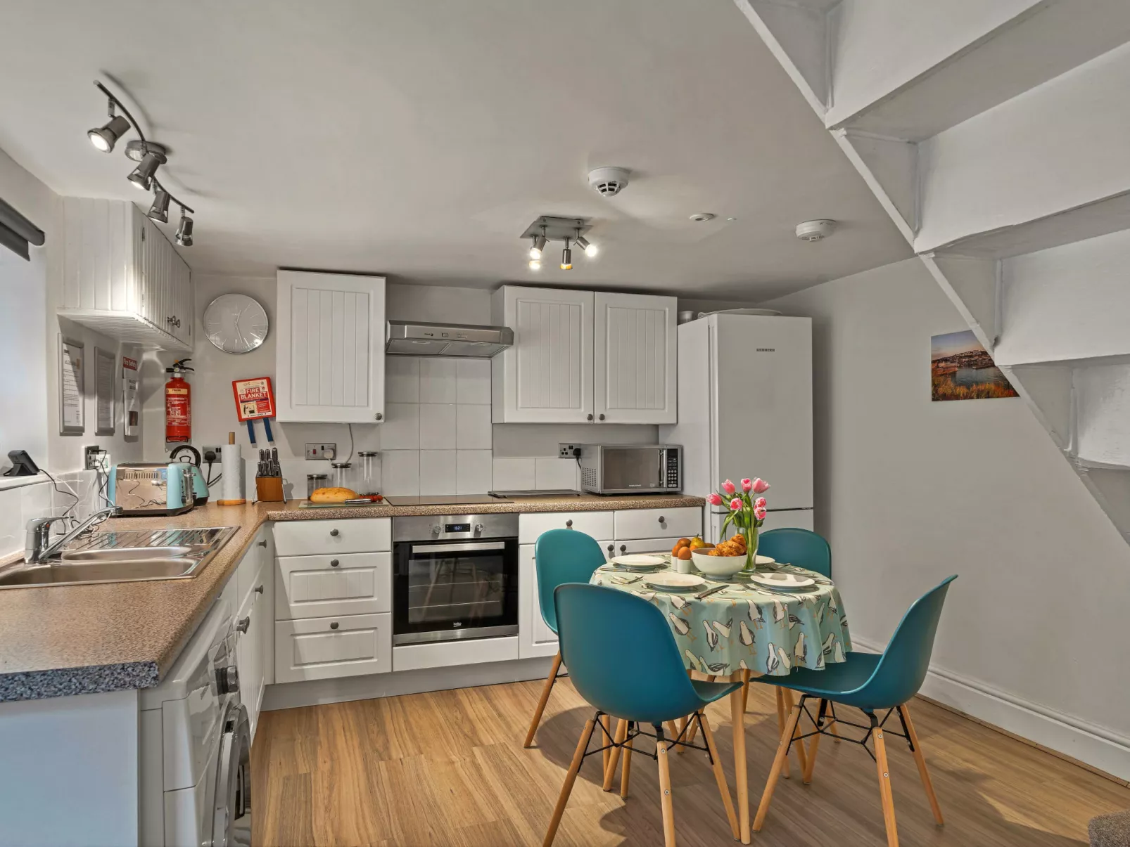 Porthole Cottage-Inside