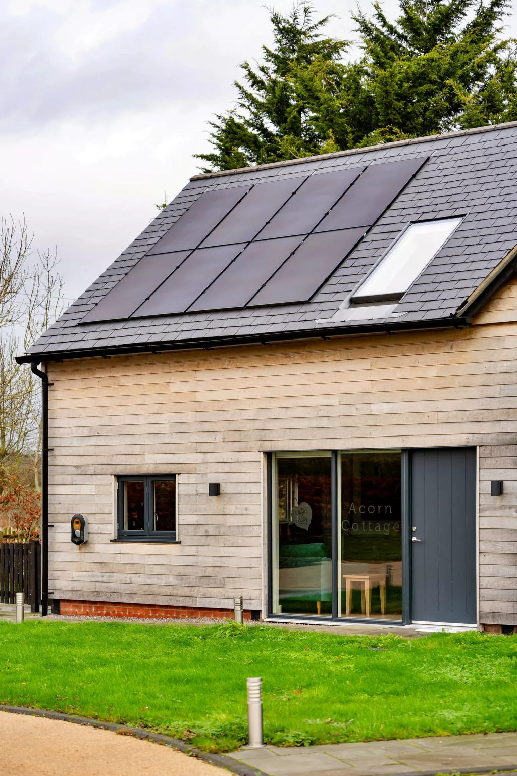 Acorn Cottage-Draußen