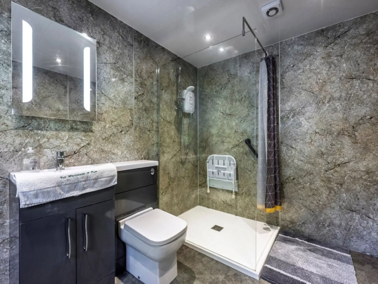 White House Retreat-Dedans