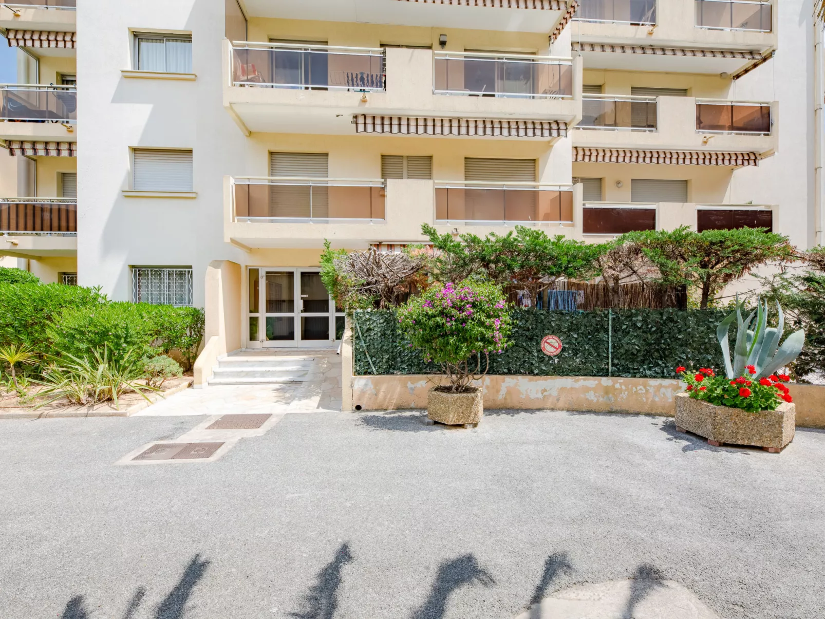 Les Jardins de Phebus-Outside