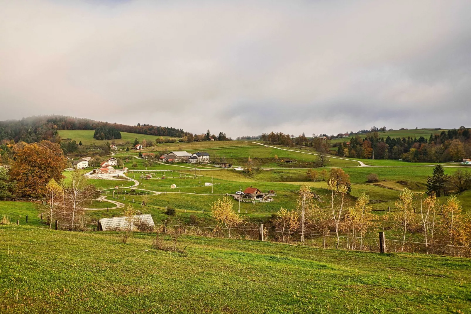 Visnja Gora Meadow Hideaway with Terrace - One Bedroom Cottage with Terrace (owner Hiška na skalci)-Im Freien