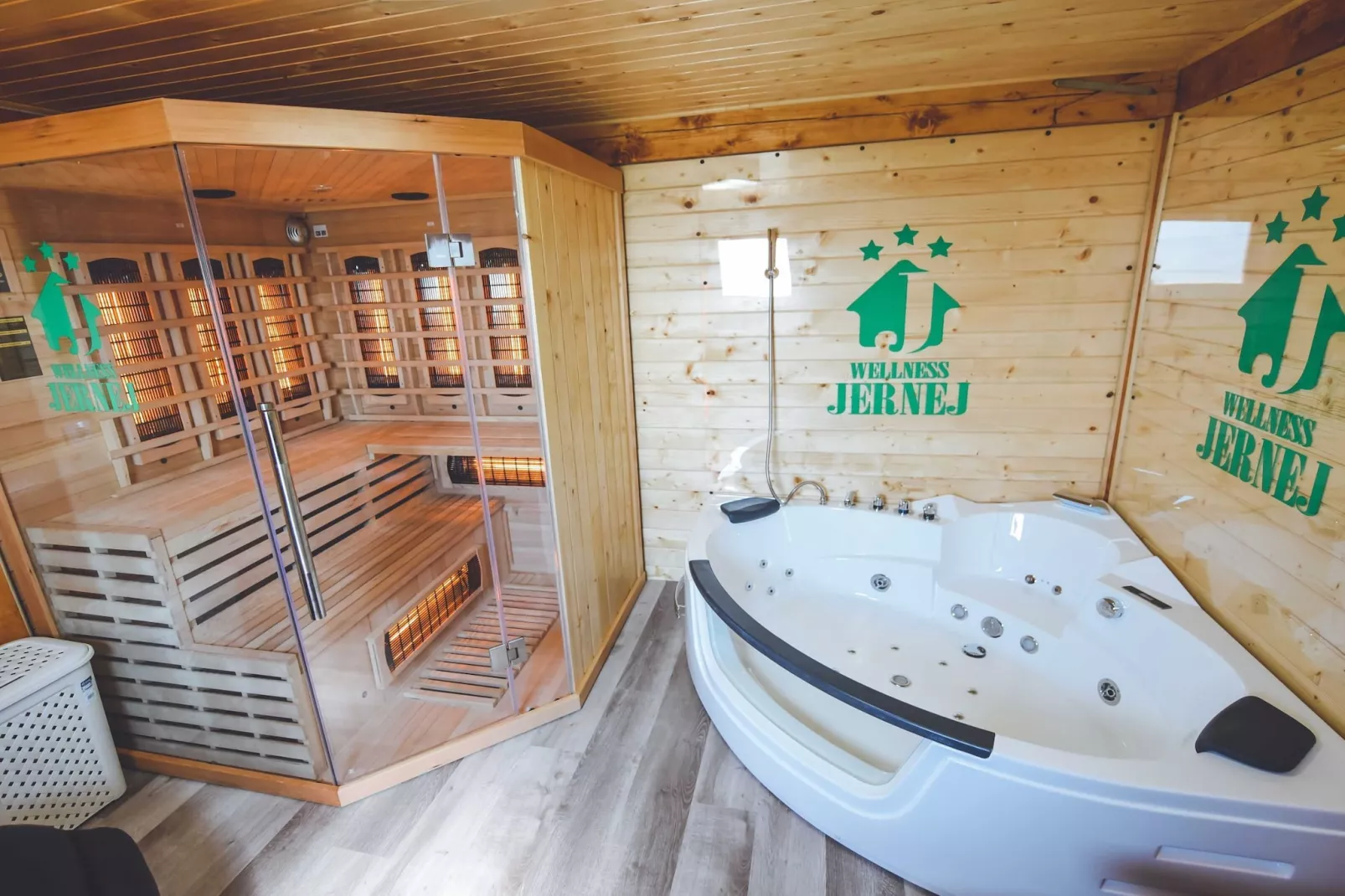 Relax and Rustic Apartments with Terrace - Classic One Bedroom Apartment with Terrace (owner Silvester)-Spa