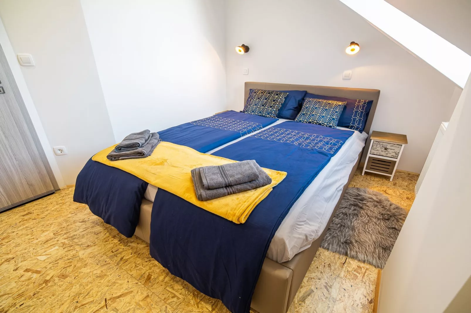 City Modern and Vibrant Apartments Ljubljana - Standard One Bedroom Apartment (owner A3)-Schlafzimmer