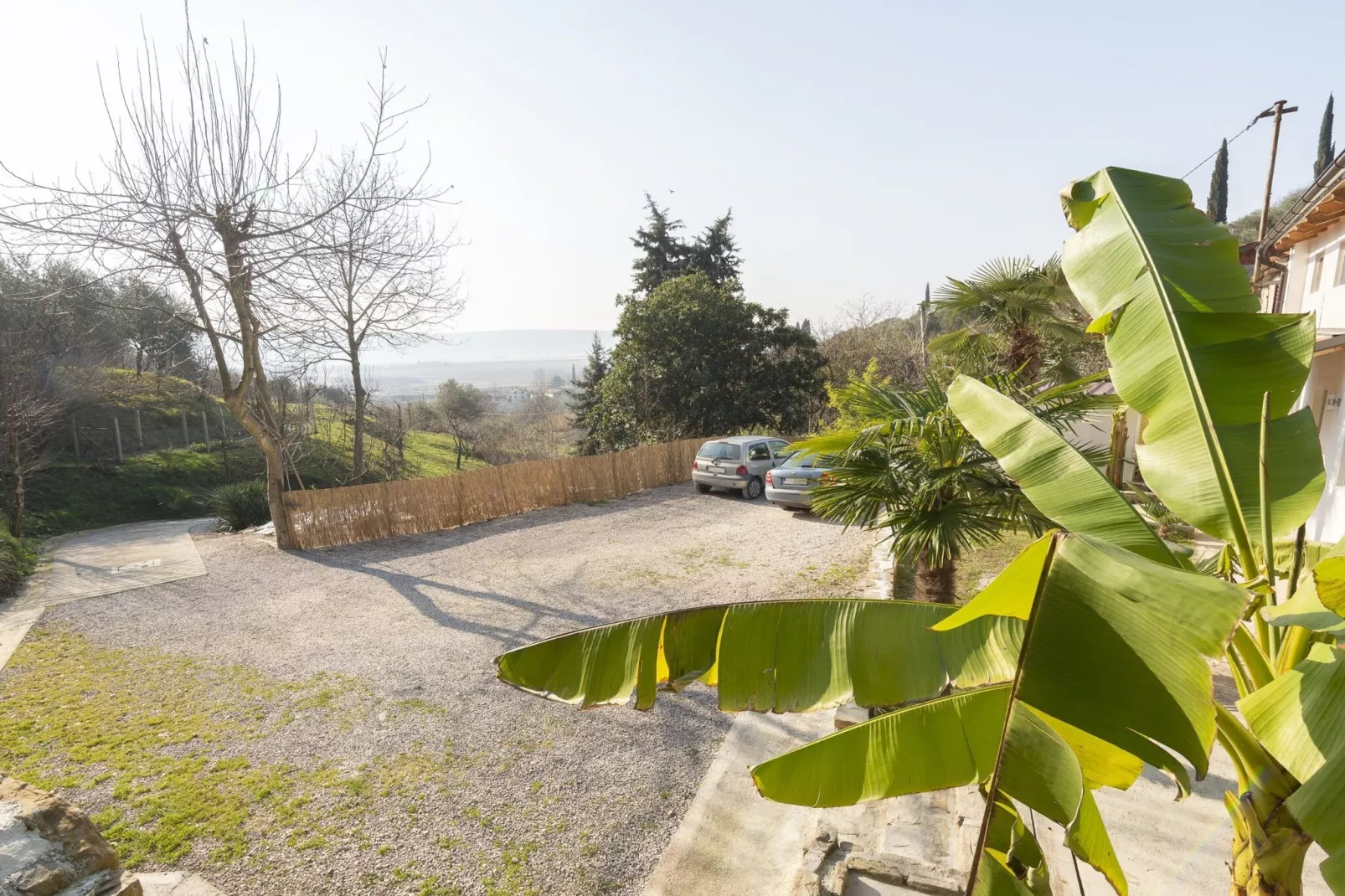 Family-Friendly Serene Retreat Holiday Home - Four Bedroom Holiday Home  with Terrace-Extérieur