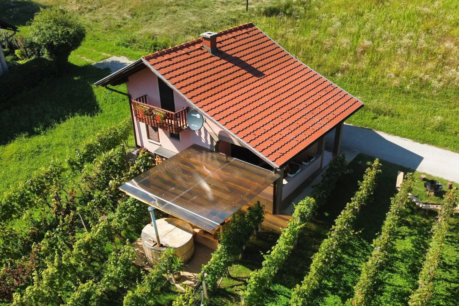 Harvest Horizon Holiday Home with Sauna - One Bedroom Holiday Home-View