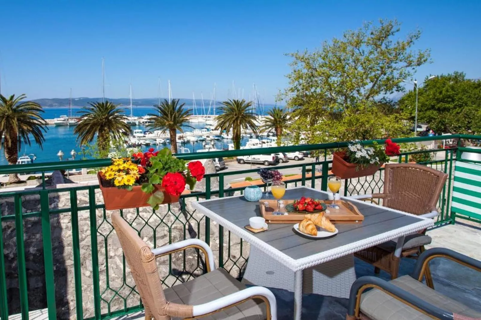 Lux apartment Mare By the Sea & Beach - Two Bedroom Apartment with Terrace-Terrasse