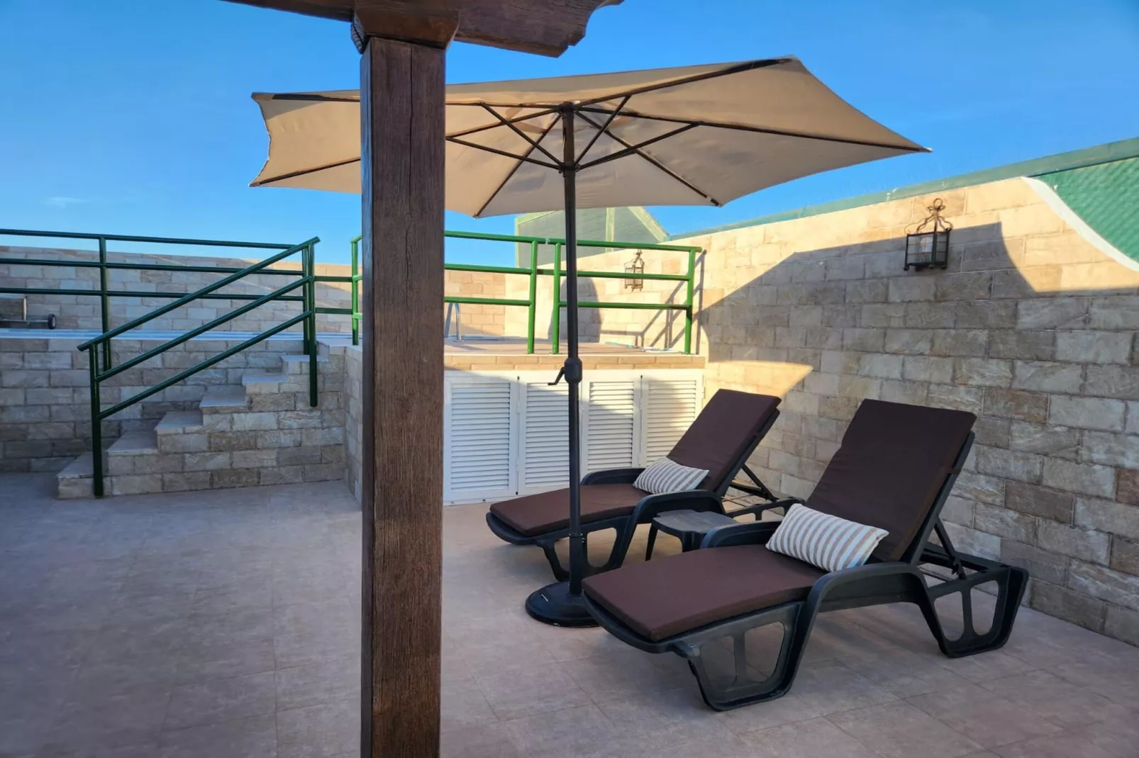 CT 339 AL - Faro's Paraiso de Vera Apartment-Terrace balcony